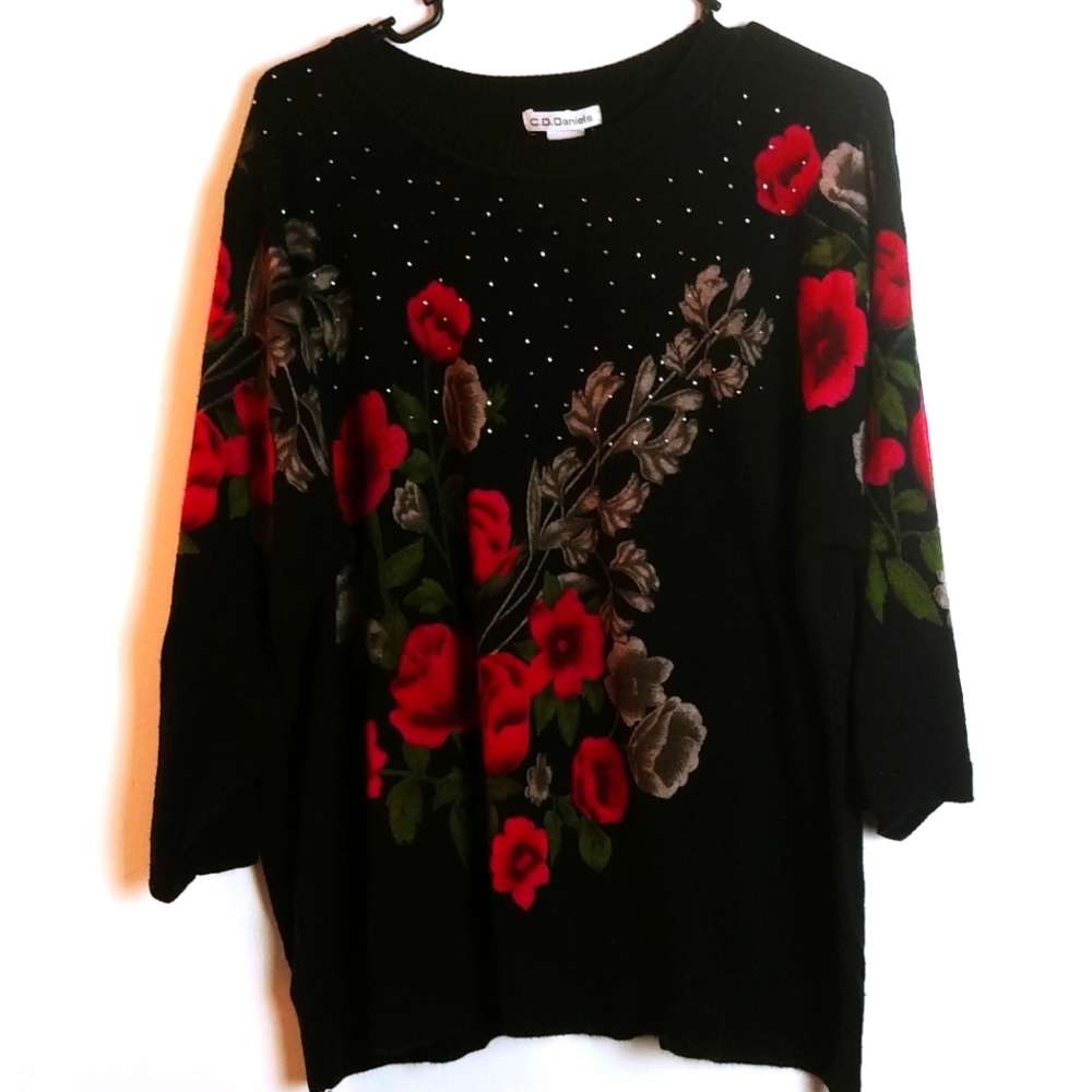 C.D.Daniels Light Sweater Black with Red Rose's Size 3X